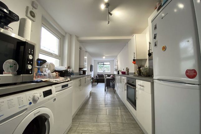 6-bed terraced on 94, Rhymney Street, Cardiff, £3,360/mo