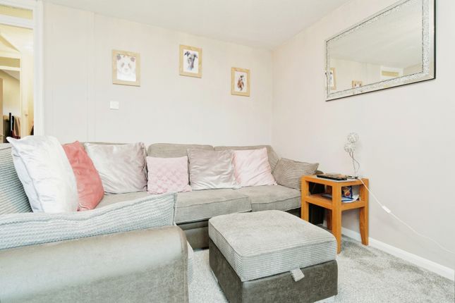 Flat for sale in Craddock Road, Canterbury, Kent