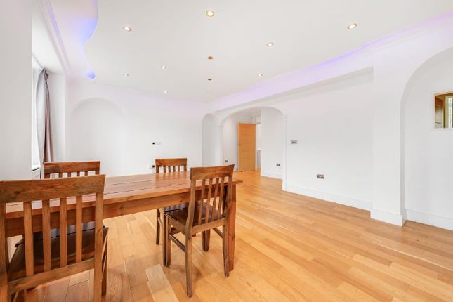 70 Clarewood Court,, Seymour Place, London photo 3