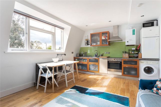 Top Floor Flat, 52, Arlingford Road, Brixton photo 4