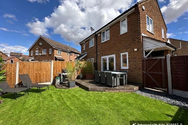 14c Heybridge Drive, Wickford photo 2