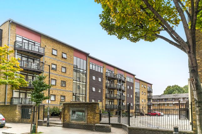 1-bed flat on Flat 7,Old Theatre Court, Park Street , London, £450,000