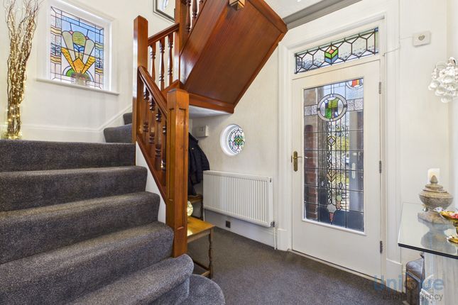 212, West Park Drive, Blackpool photo 2