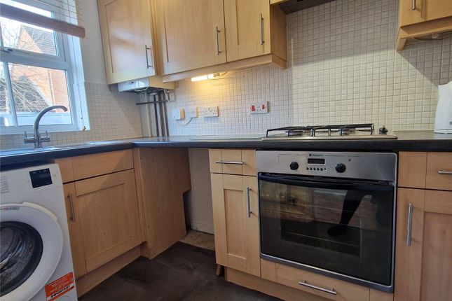 53, Parsons Road, Slough photo 4