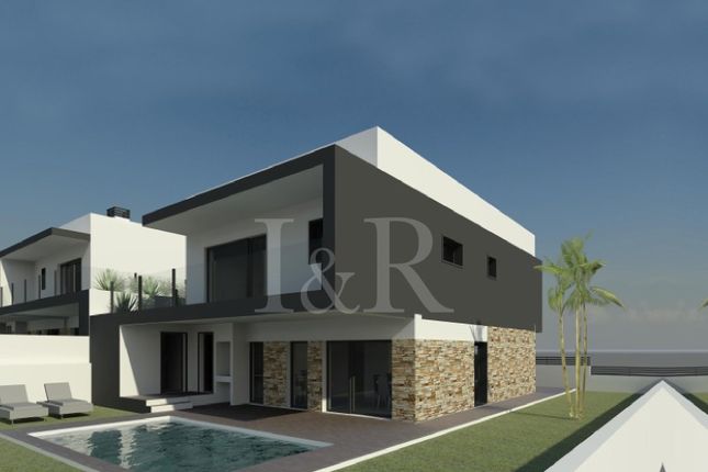Thumbnail Semi-detached house for sale in Sobreda, Charneca De Caparica E Sobreda, Almada