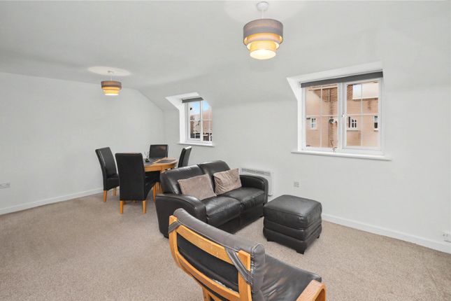 206, Waggon Road, West Yorkshire photo 2