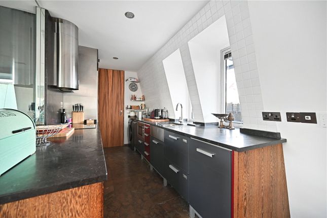 Flat for sale in Bedford Court Mansions, Bedford Avenue