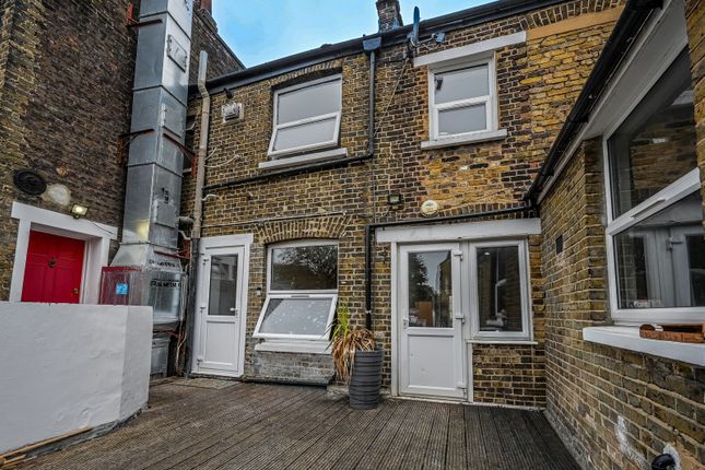 2-bed flat on Greenwich Church Street, Greenwich, £2,500/mo