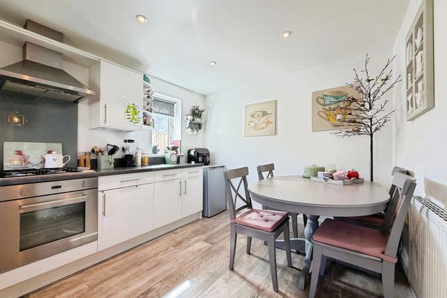 5, Marsh Gardens, Minehead photo 4