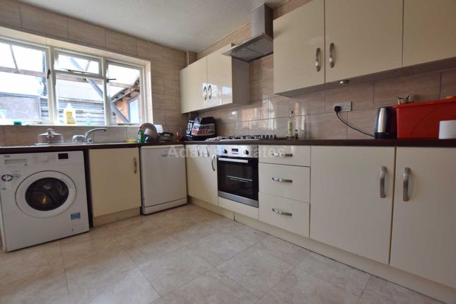 Foxhill Road, Reading photo 3