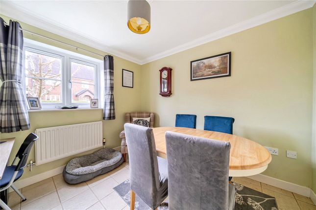 4, Meadow Vale, Dorchester photo 4