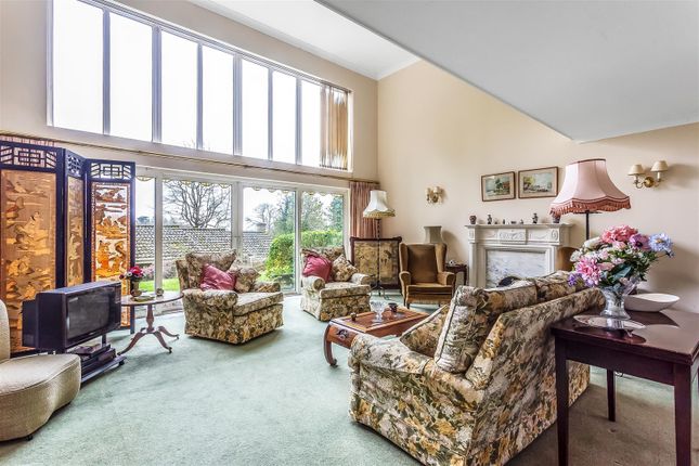 Flat for sale in Burwood House, West Hill, Oxted