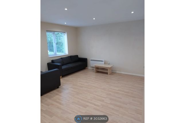 Flat, Guillemot Court Raven Close, Colindale photo 4