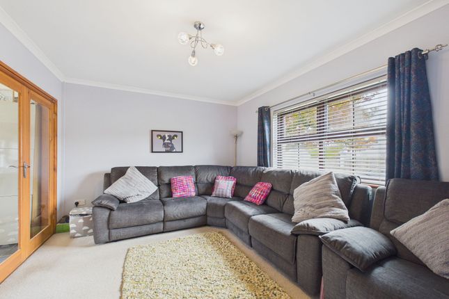 19 Lamborough Crescent, Clarbeston Road photo 2
