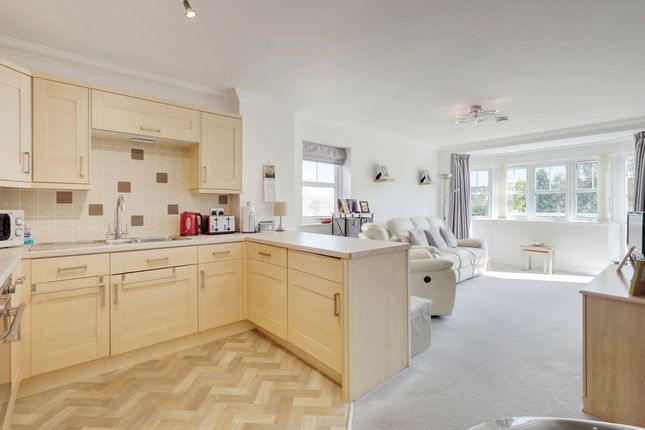 Flat Flat 4, 137, Hart Road, Benfleet photo 4
