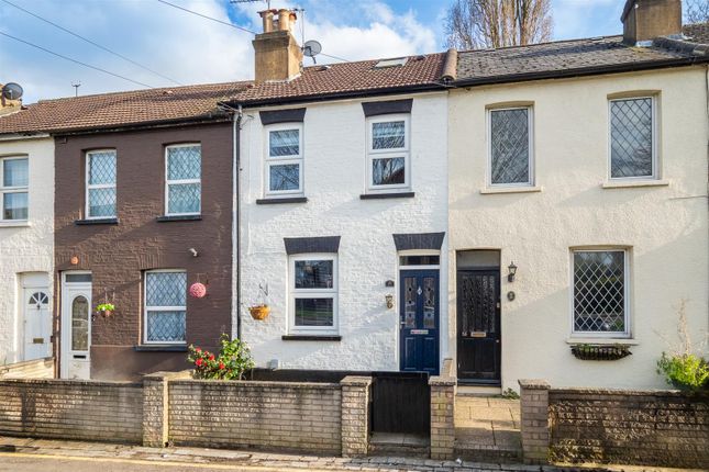 Thumbnail Terraced house for sale in Crown Road, Sutton