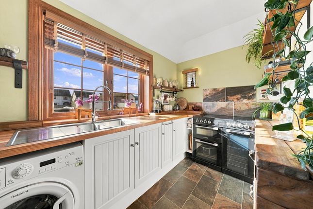 4, Benview Terrace, Fishcross photo 3