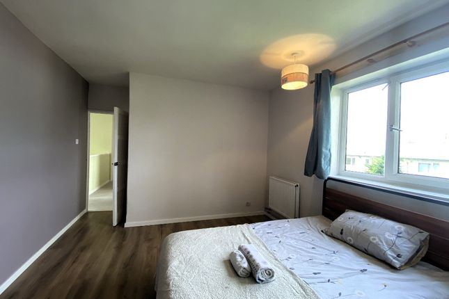 Flat to rent in Walter Scott Avenue, Liberton, Edinburgh