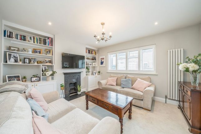 20, Prospect Crescent, Twickenham photo 2