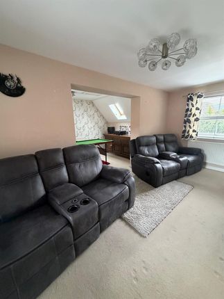 27, Kingswood Close, Birmingham photo 5