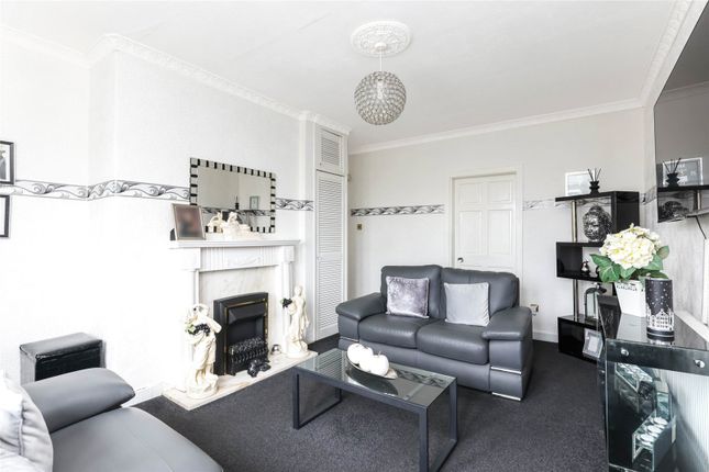27, Duchess Road, Glasgow photo 4