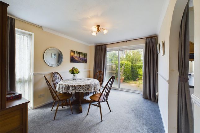 Maisonette for sale in Cordrey Gardens, Coulsdon