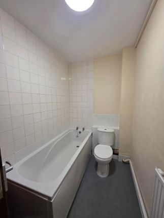 Elgar Avenue, London photo 2