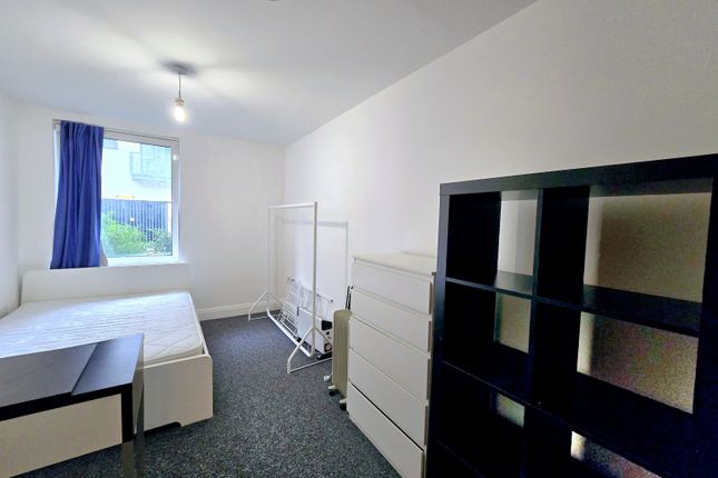 1 Freeman House, George Mathers Road, Elephant & Castle photo 5
