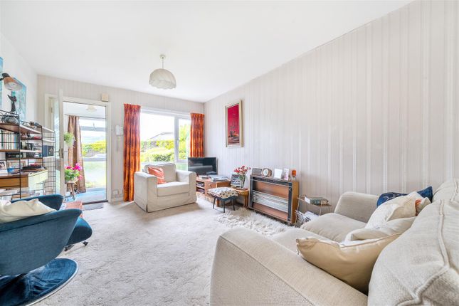 18, Clobells, South Brent photo 4