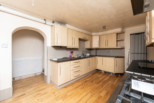 11, Cambridge Street, Normanton photo 2