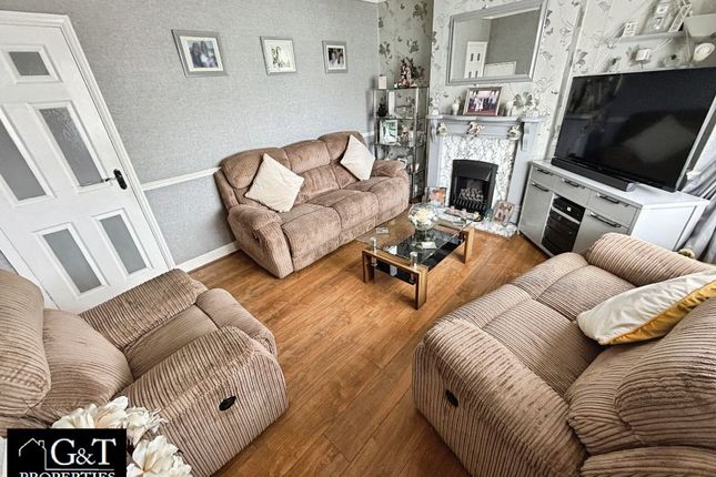 6 Peartree Lane, Dudley photo 2