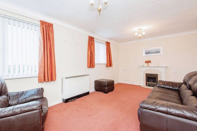 Flat for sale in Munro Court, Sheffield