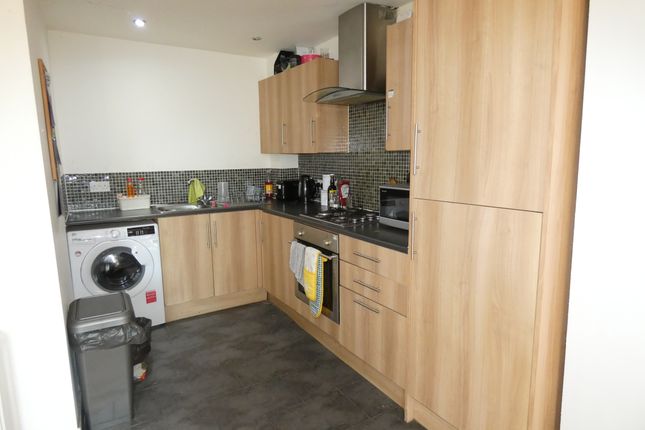 Thumbnail Flat to rent in Fifth Avenue, Heaton, Newcastle Upon Tyne