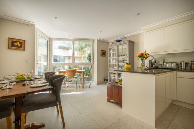 4, Winchester Walk, London photo 4