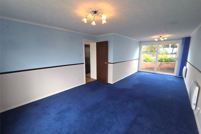 8 Gibbons Fields, Mullion Helston Cornwall, Helston photo 3