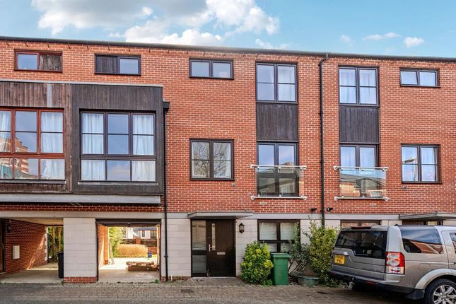 Thumbnail Terraced house for sale in Basingstoke, Hampshire