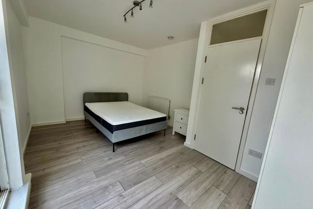 Mapes House, London photo 4