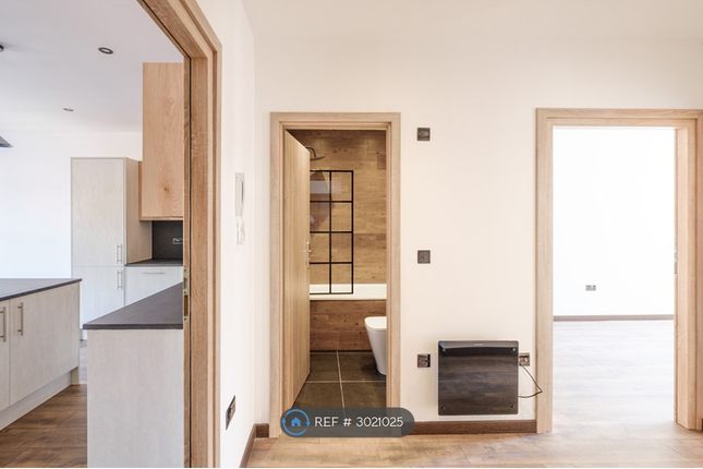 Flat, Standish Court Standish St, Chorley photo 5
