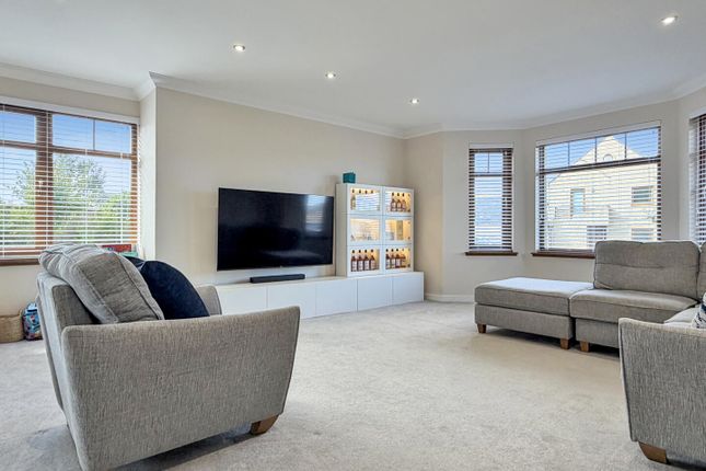 6, Marine Court, Lossiemouth photo 4
