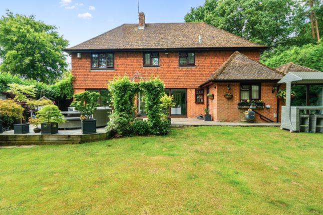 1300097-3-686Be99...