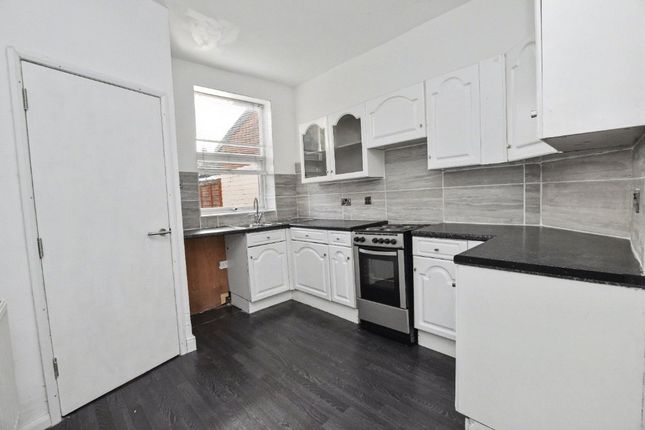 153, Painthorpe Lane, Wakefield photo 3