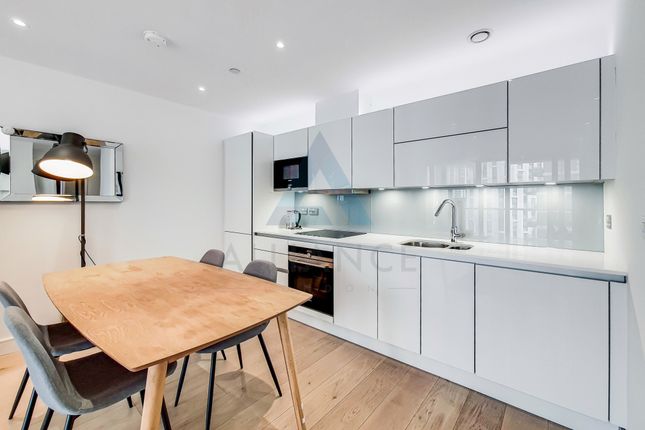 Flat to rent in Heritage Tower, 118 East Ferry Road, London