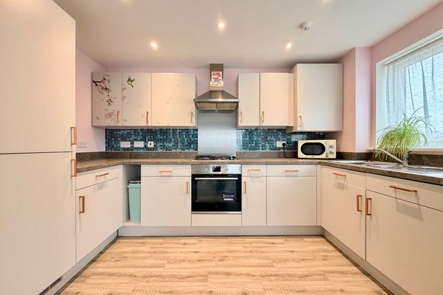 43 Arnold Way, Wantage photo 2
