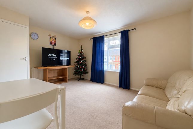 53, Catherine Street, Cardiff photo 3