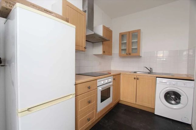 Flat for sale in Flat 3, 553 Old Kent Road, London