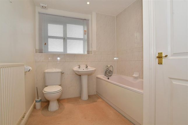 Town house for sale in Maritime Way, St Mary's Island, Chatham, Kent