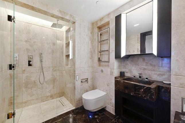 Flat to rent in The Clarges, 1 Ashburton Place, Mayfair