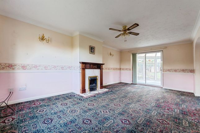 18, Hovells Lane, Thetford photo 4