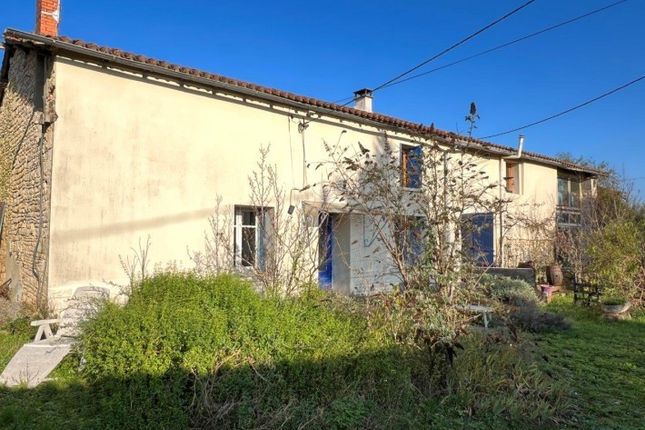 Property for sale in Aunac, Poitou-Charentes, 16460, France