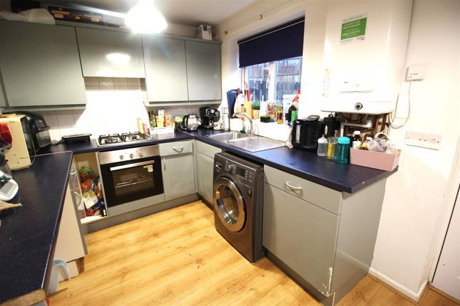 Town house for sale in Bell House Avenue, Bradford
